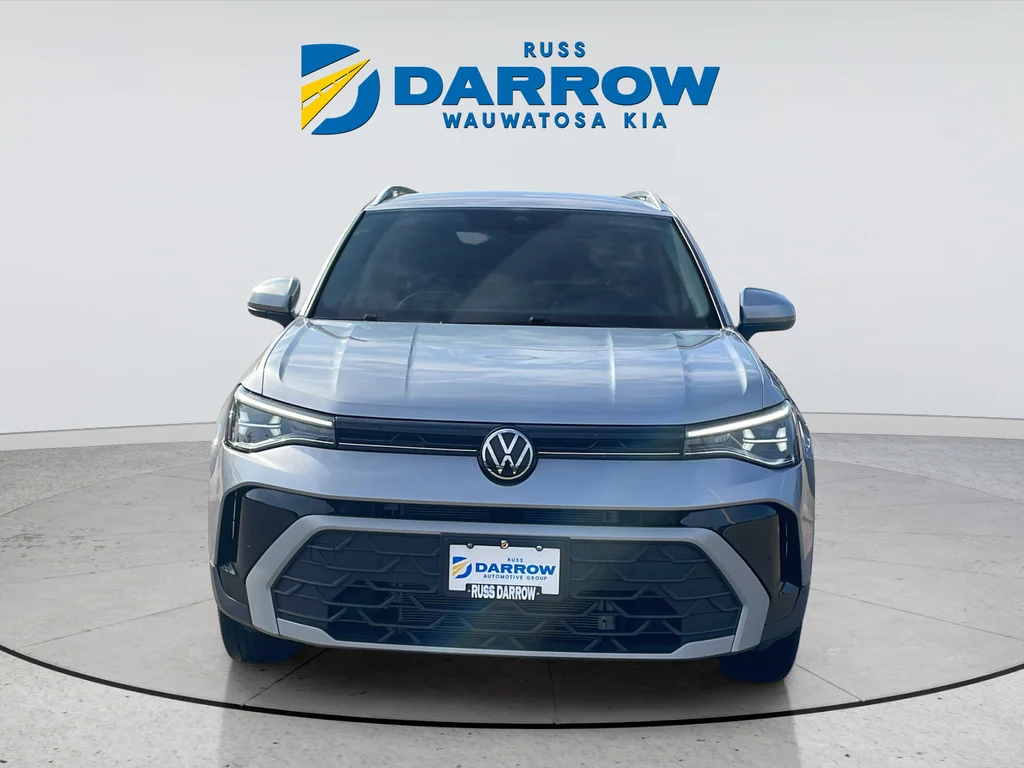 Used 2025 Gray Volkswagen 1.5T SE image 8