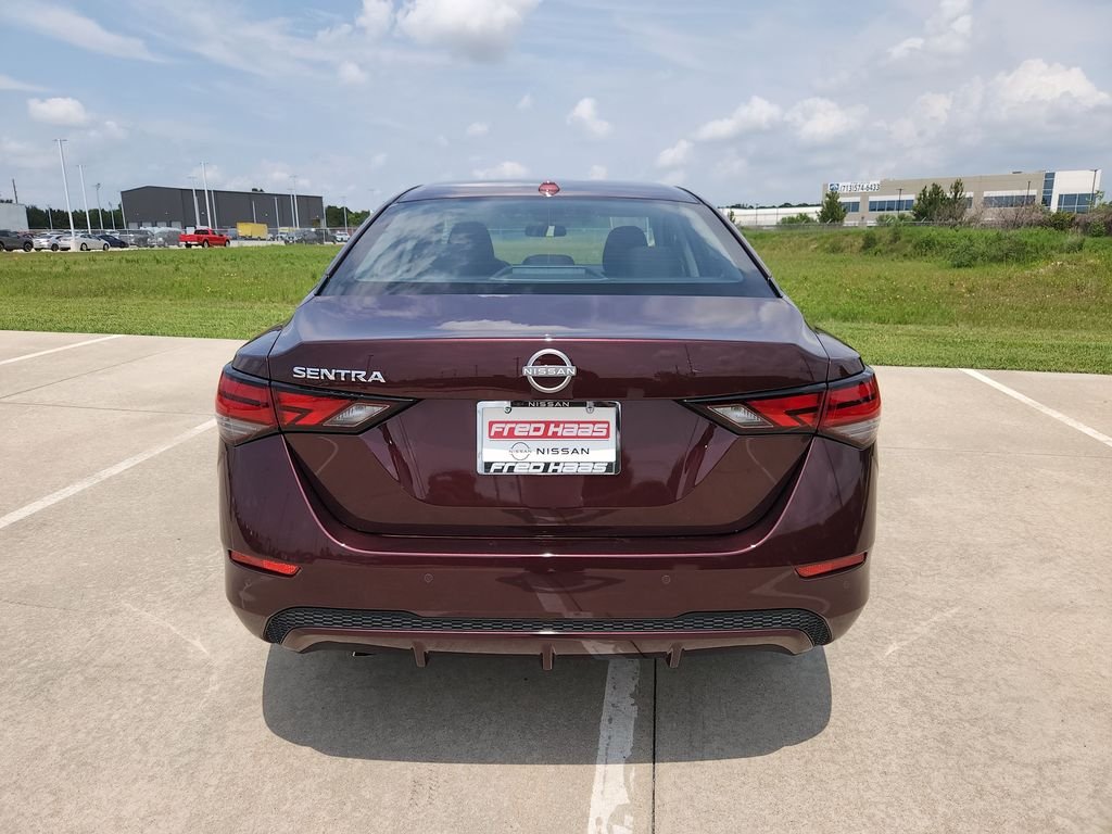 Used 2025 Red Nissan SV image 6