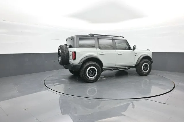 Used 2023 Cactus Green / Gray Ford Outer Banks image 8