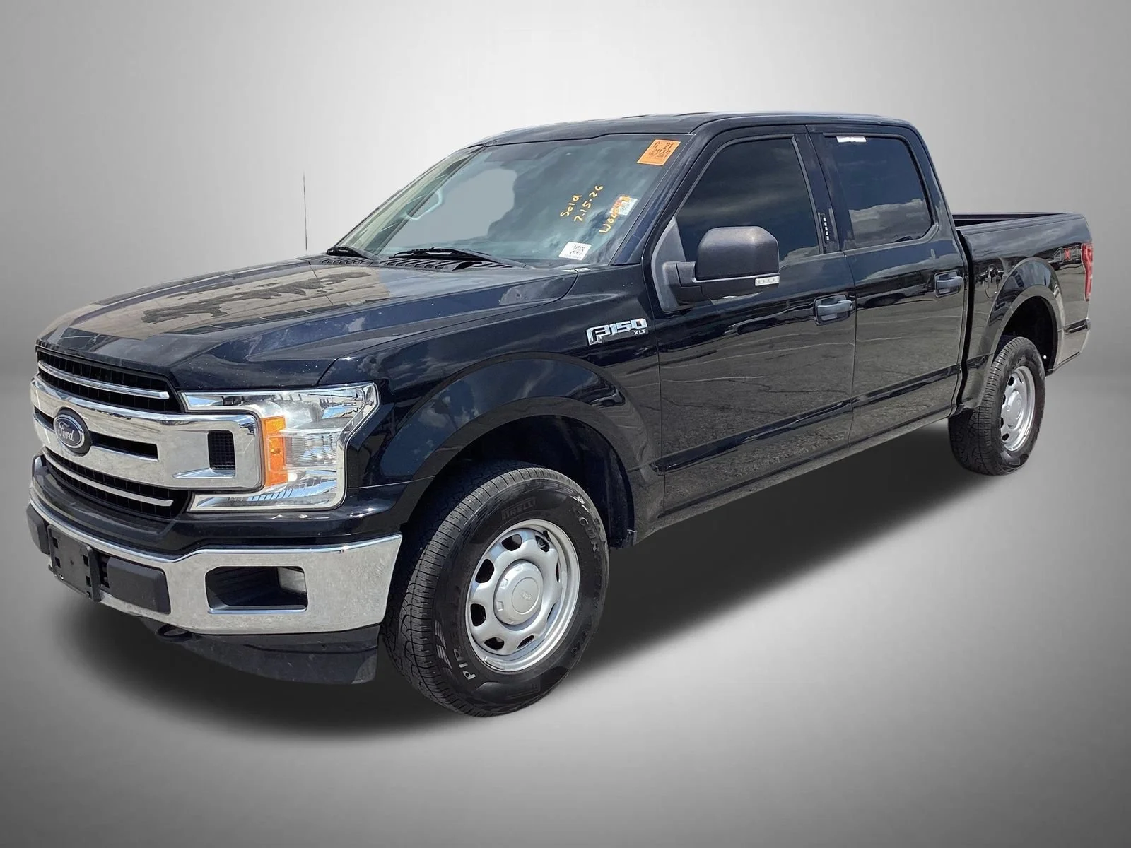 Used 2018 Black Ford XL image 1