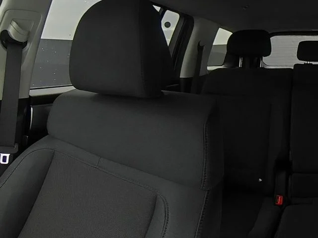 New 2026 Silver Hyundai SE image 40