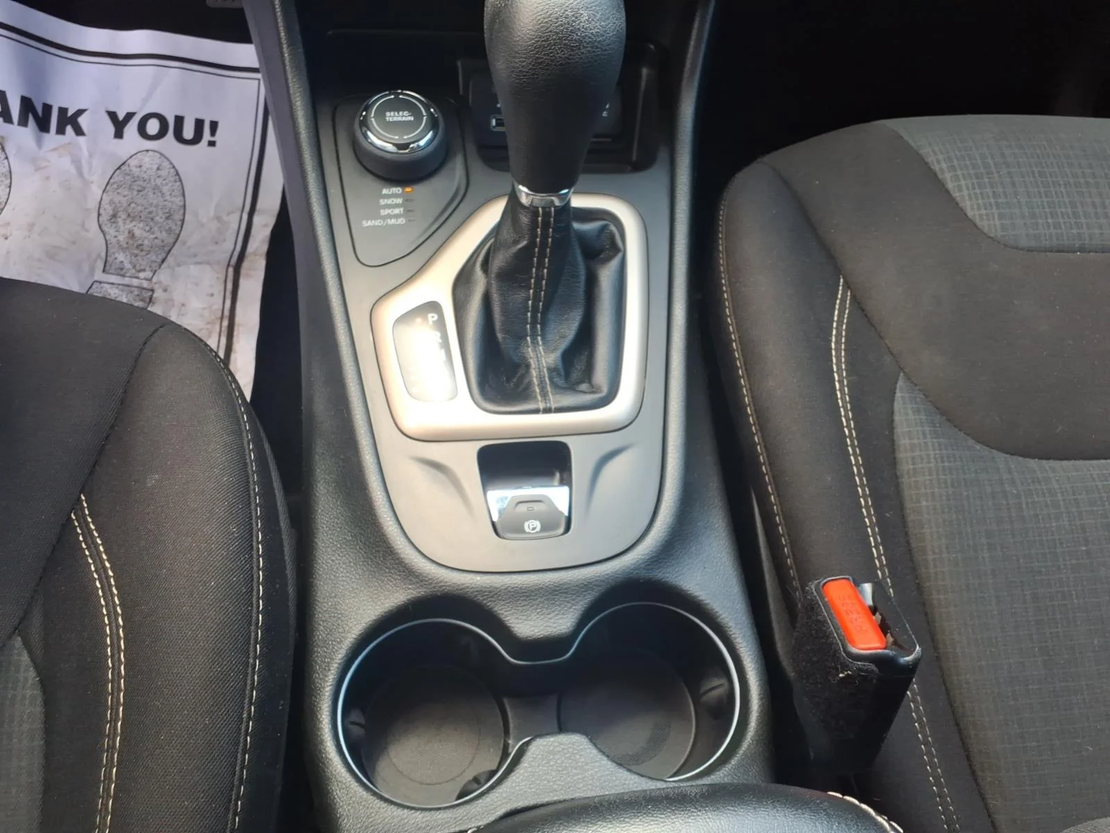 Used 2015 White Jeep 4WD 4DR LATITUDE image 14