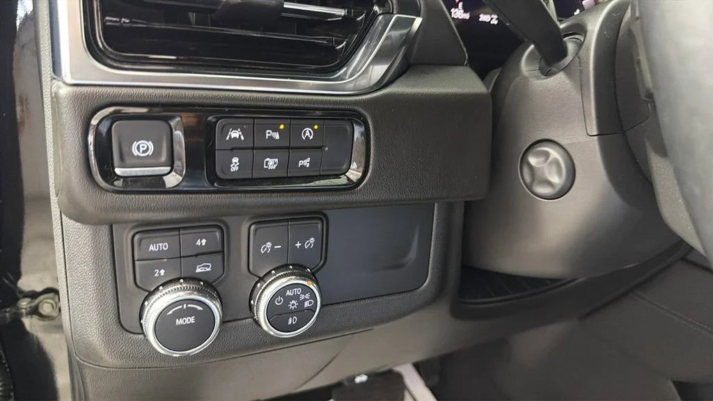 Certified Used 2025 Onyx Black GMC Denali image 23