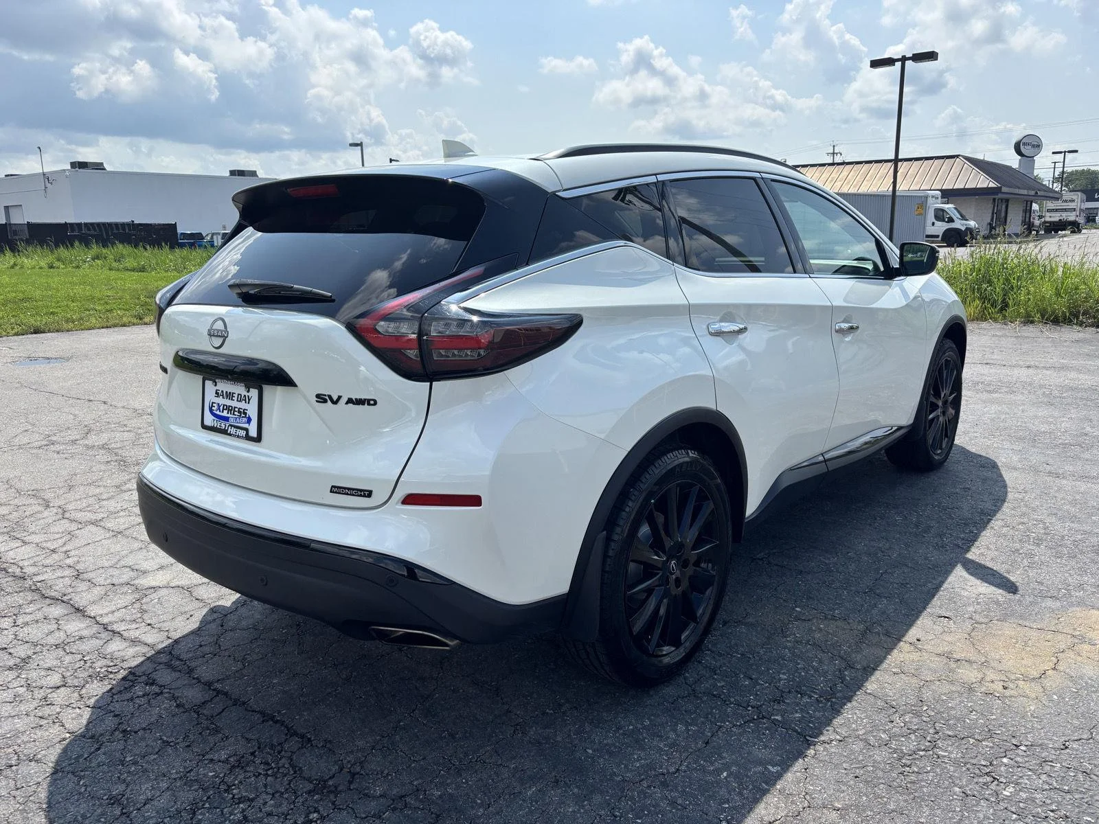 Used 2023  Nissan SV image 7