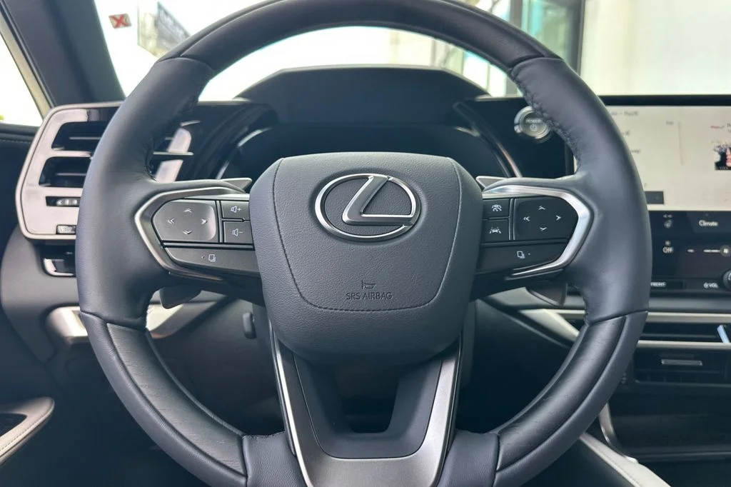 New 2026 Eminent White Pearl Lexus RX 350h PREMIUM+ AWD image 23