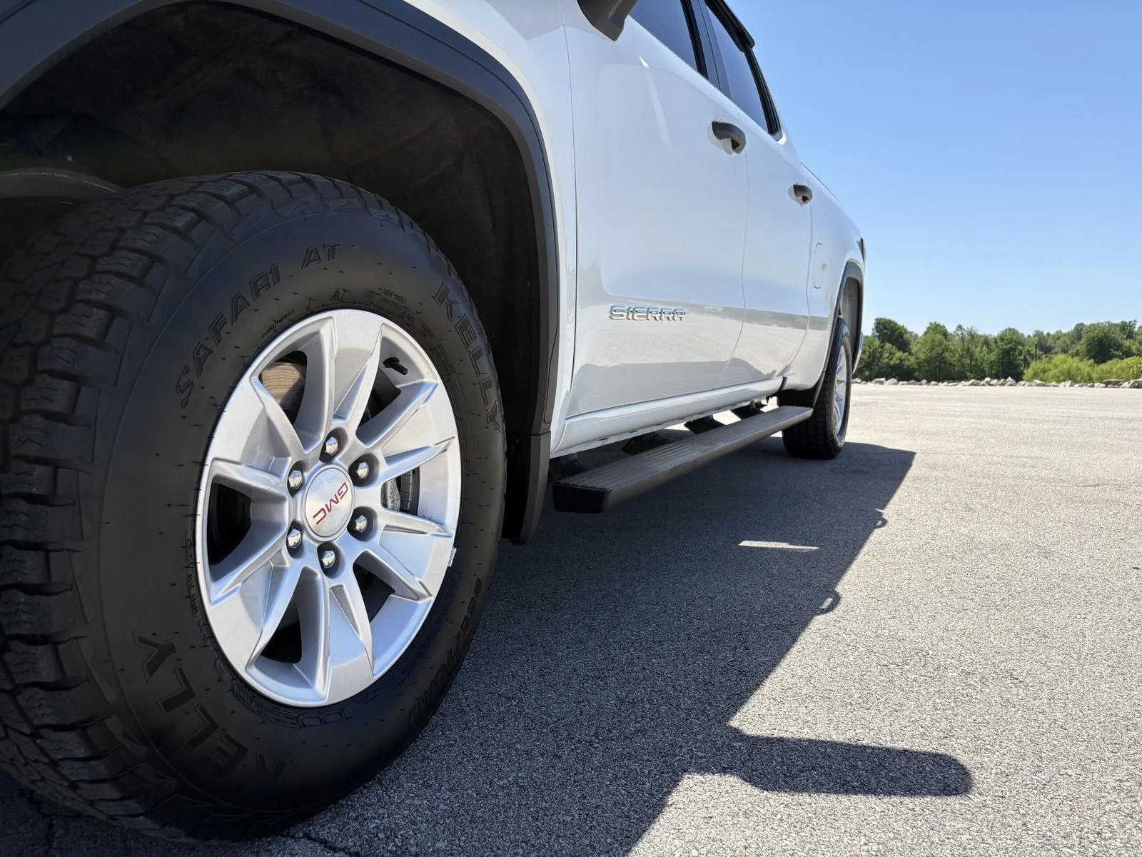 Used 2023 Summit White GMC Pro image 16