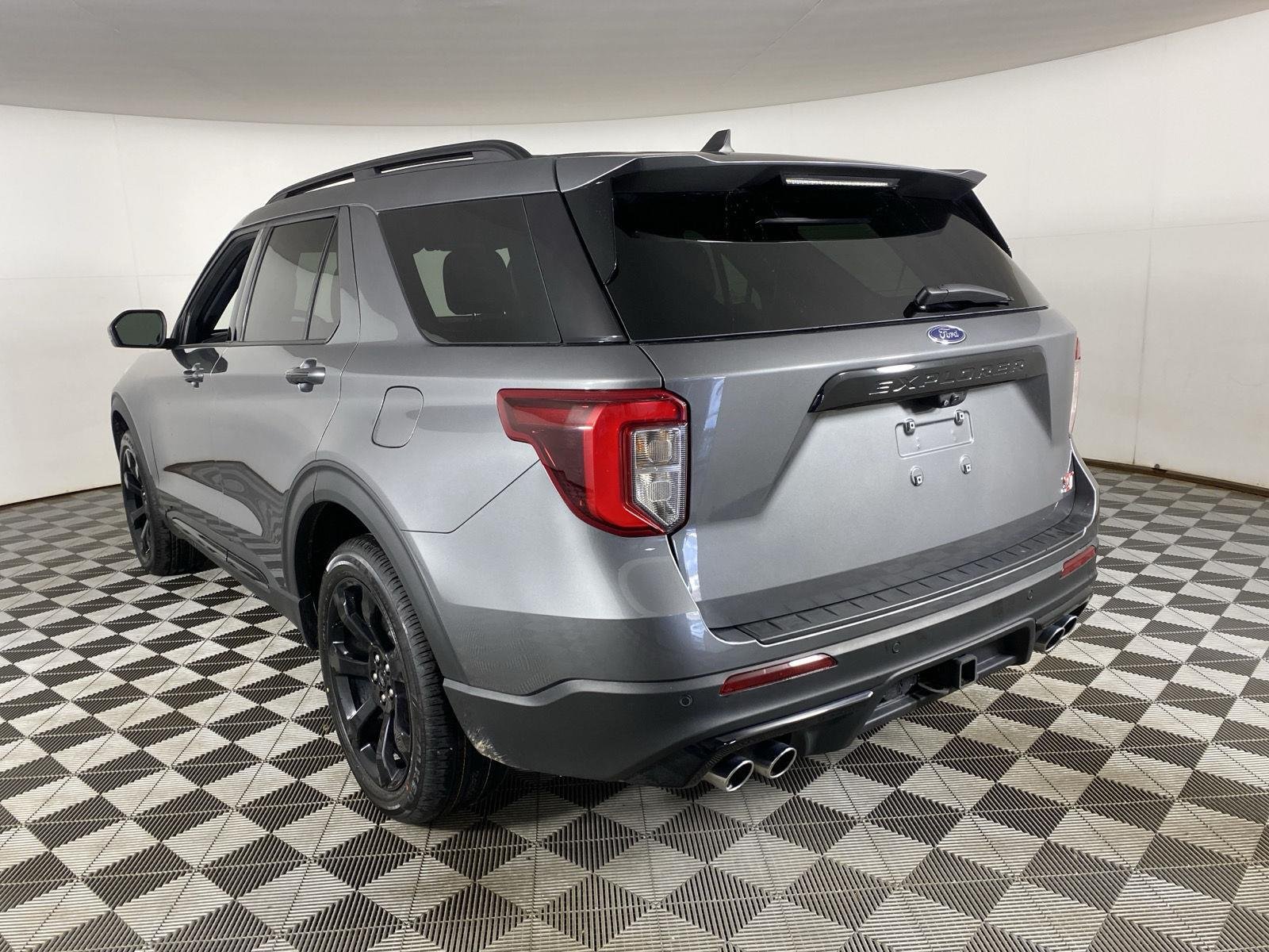 Used 2024 Carbonized Gray Ford  image 15