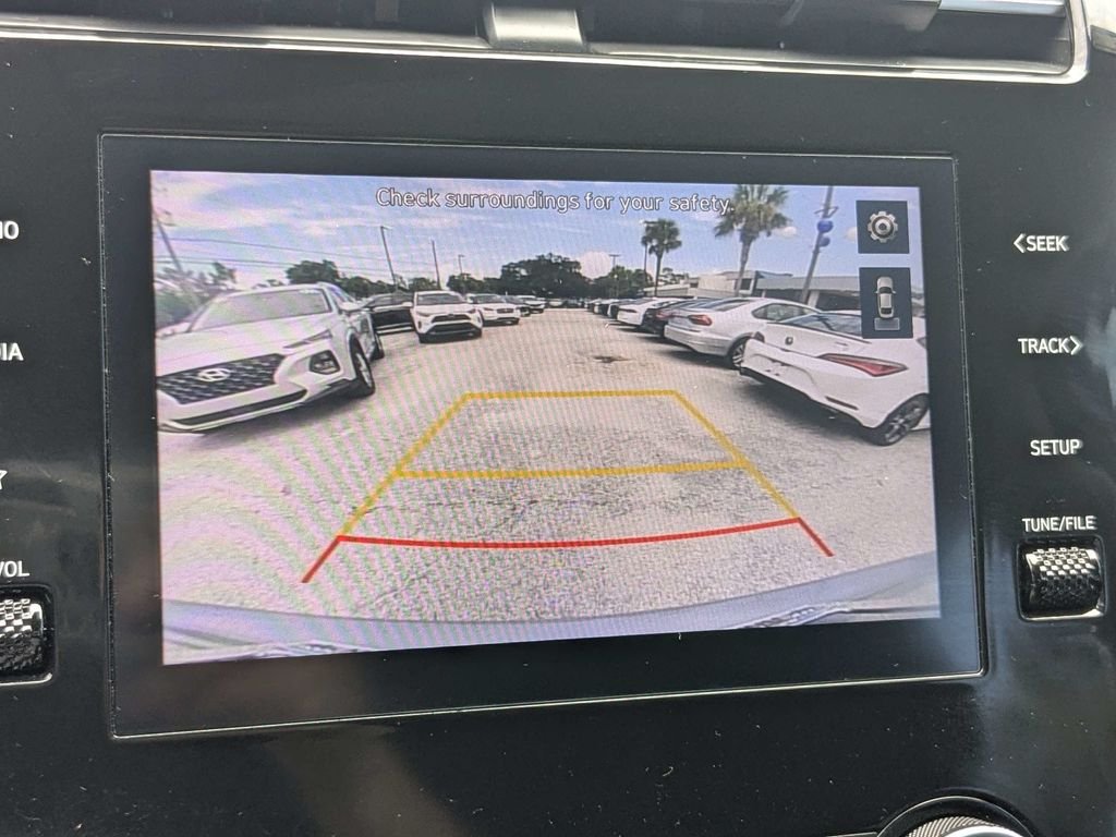 Certified Used 2023 Silver Hyundai SE image 21