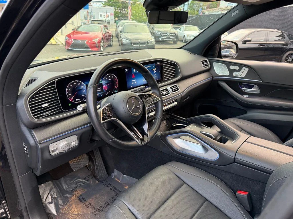 Used 2025 Black Mercedes-Benz GLE 350 image 21