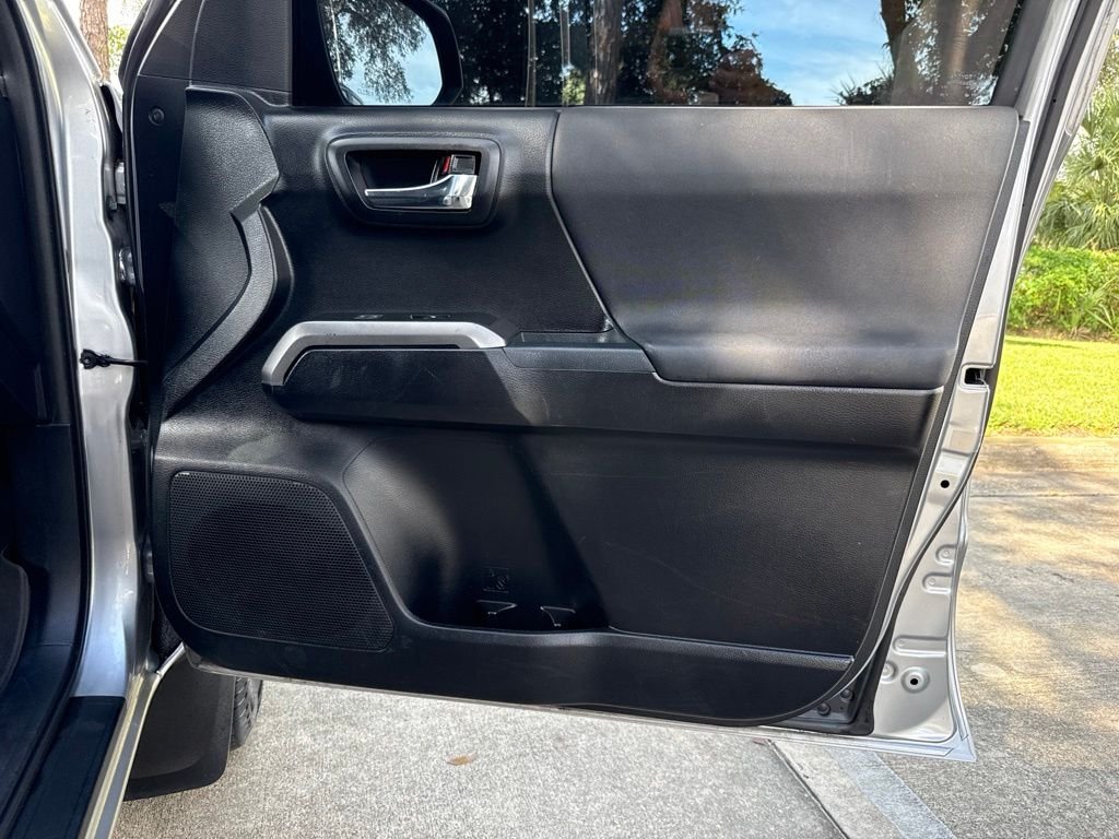 Used 2017 Silver Toyota TRD Off-Road image 18