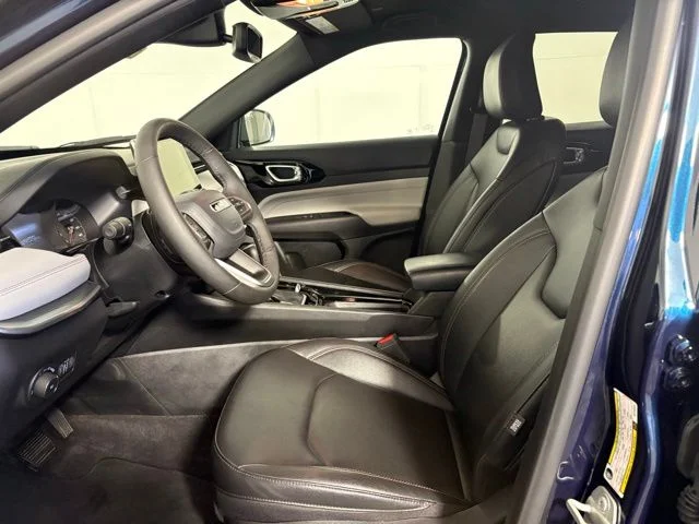 Used 2024 Blue Jeep Limited image 23