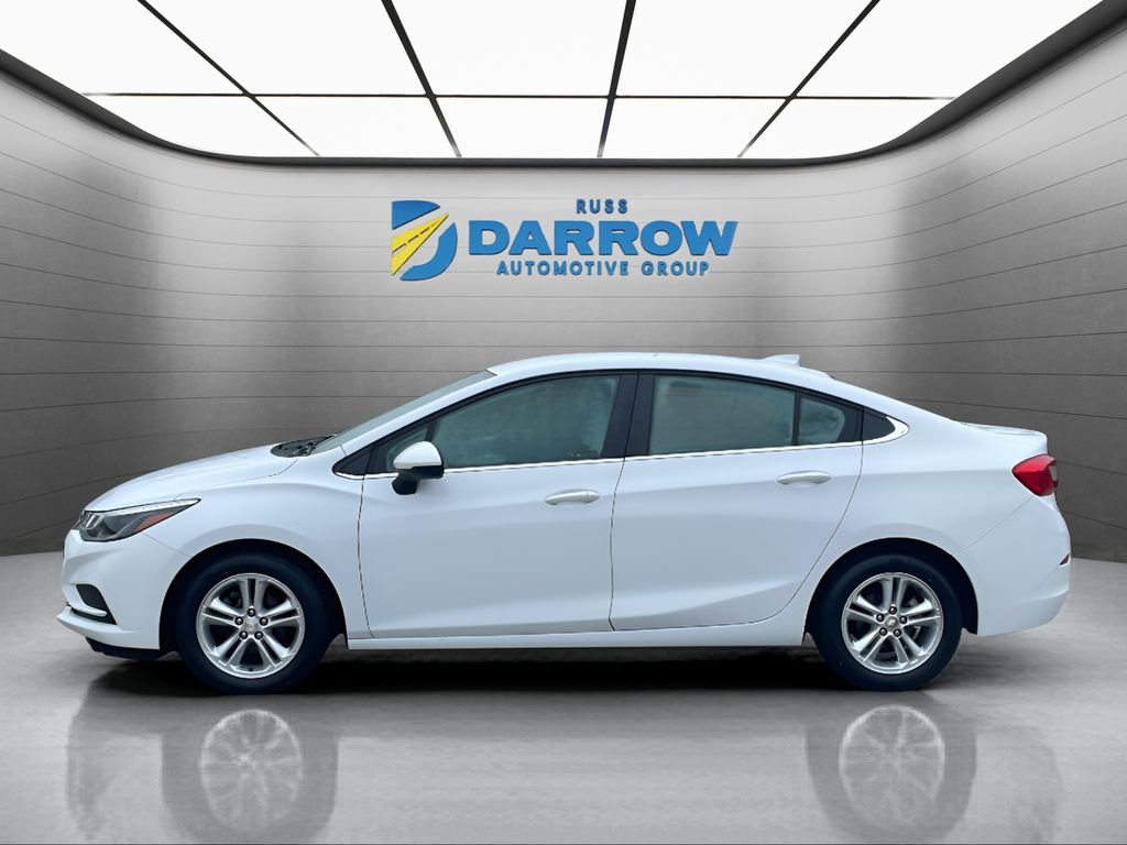 Used 2017 Chevrolet Cruze LT with VIN 1G1BE5SM9H7264739 for sale in Wauwatosa, WI