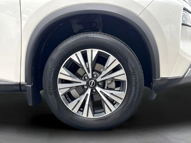Used 2023 White Nissan SV image 24