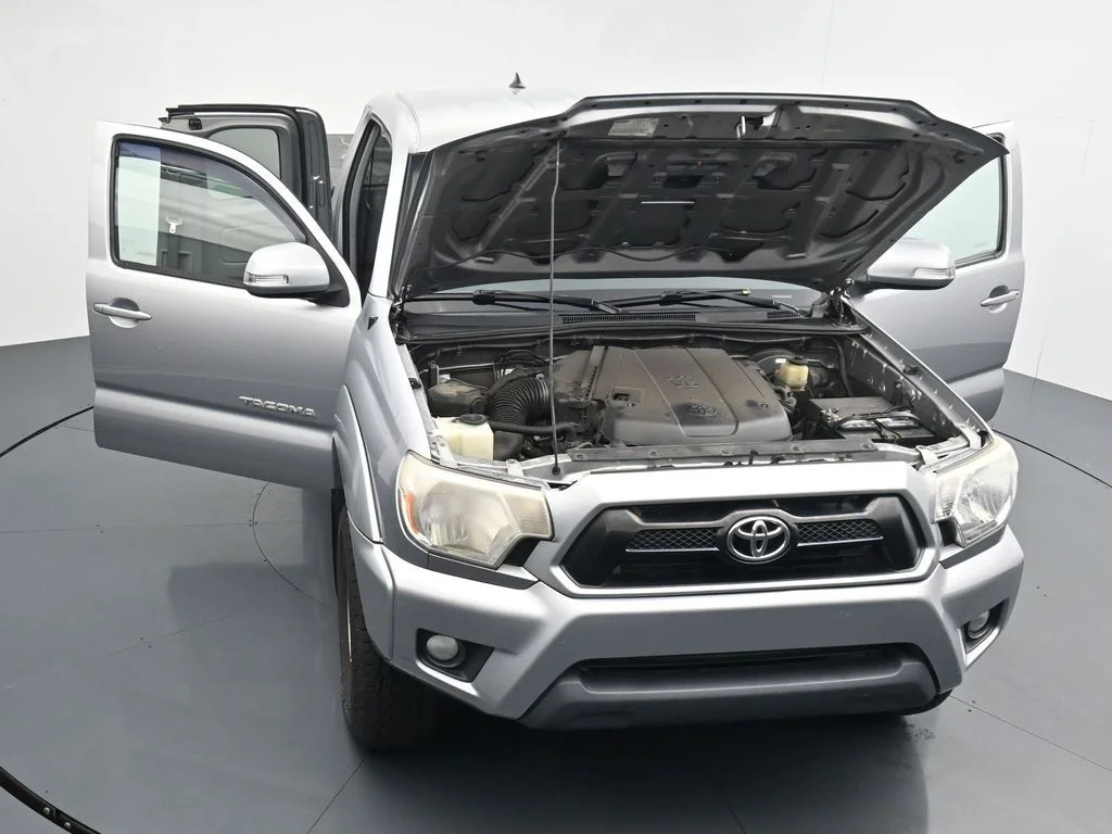 Used 2015 Silver Toyota Base image 36