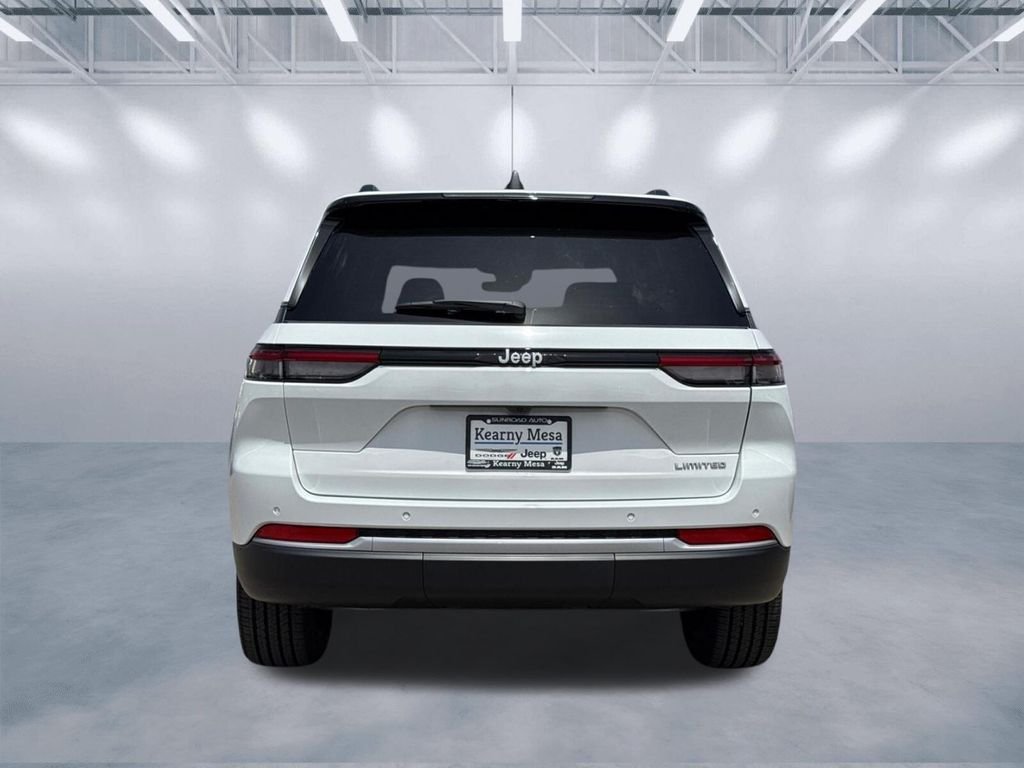 New 2026 Bright White Clear-Coat Exterior Paint Jeep Limited image 5