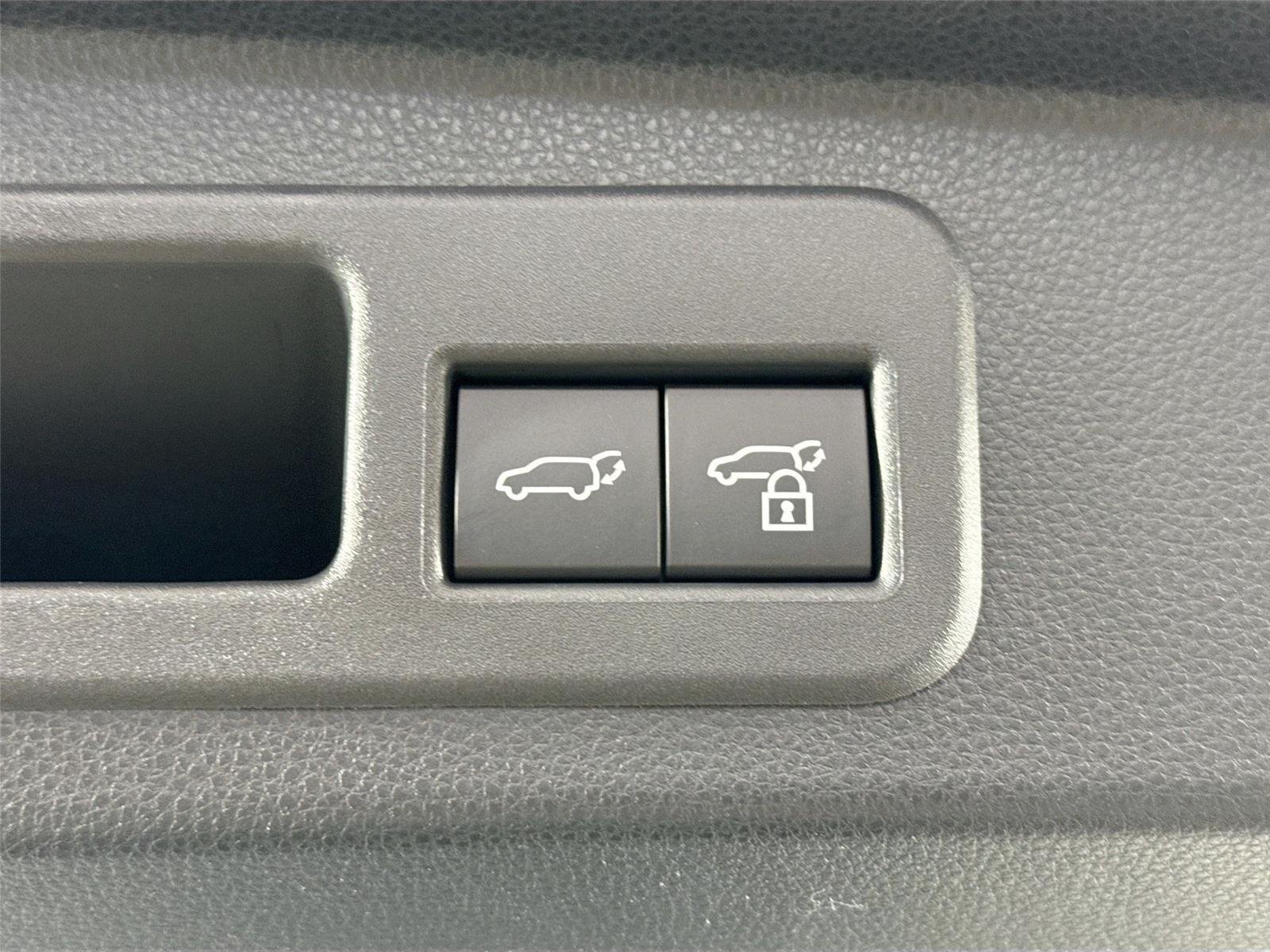 Certified Used 2026 Cutting Edge Toyota TRD Off-Road Premium image 40