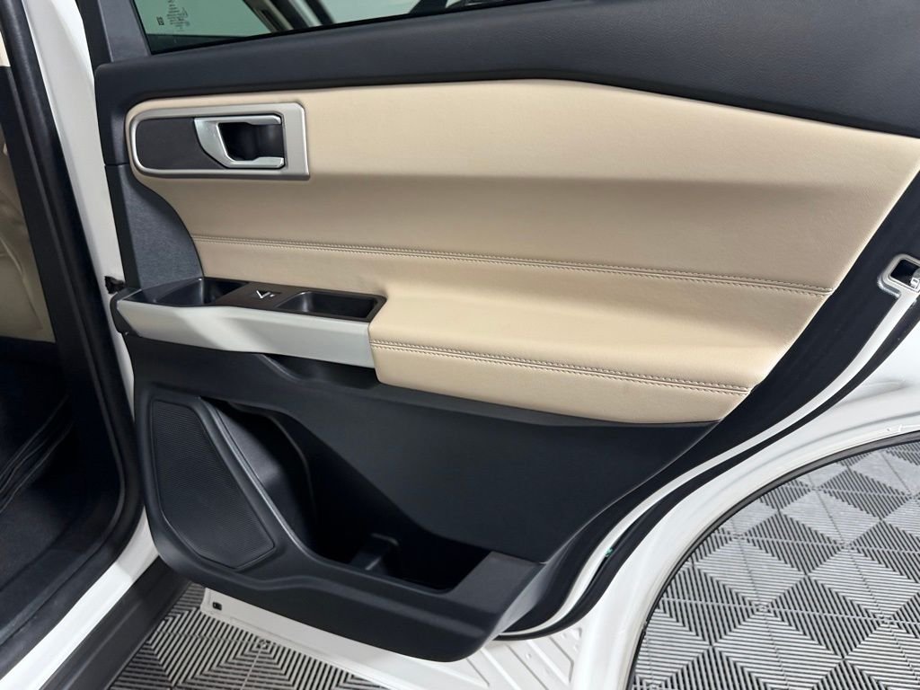 Used 2023 White Ford XLT image 27