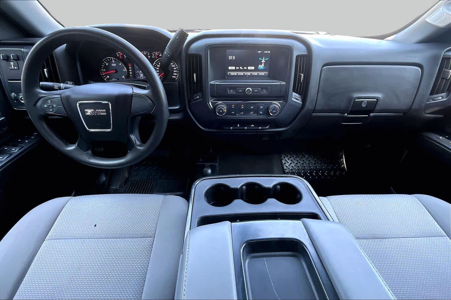 Used 2018 Onyx Black GMC  image 14