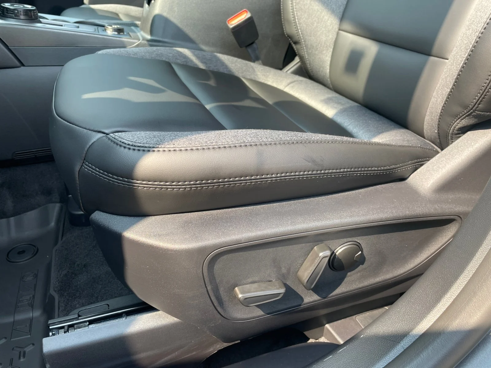 New 2026 Carbonized Grey Metallic Ford Big Bend image 14