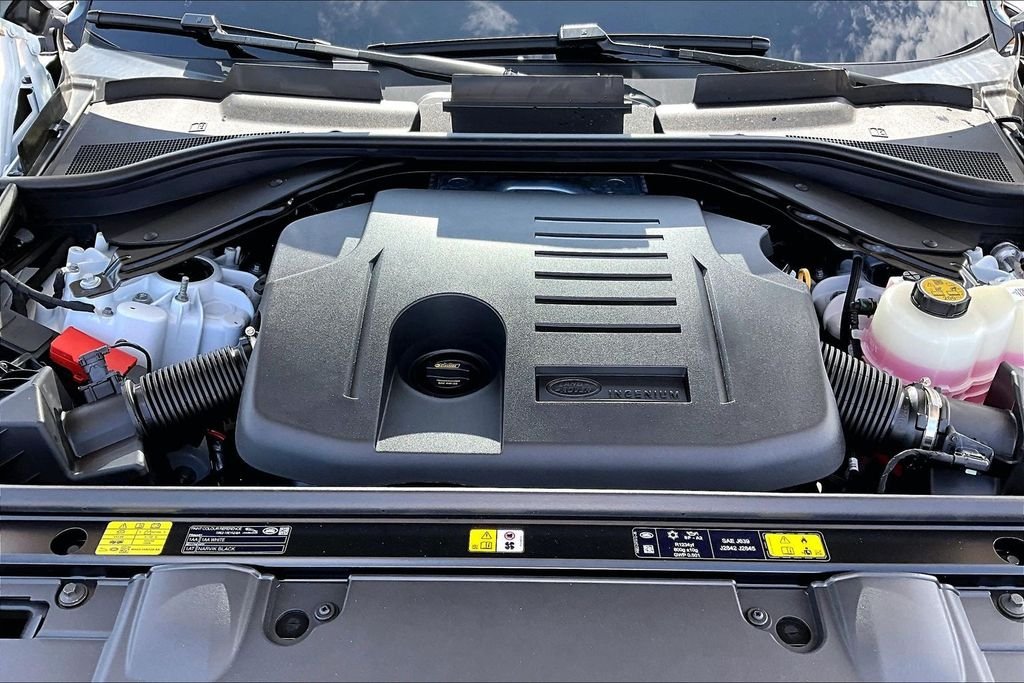 New 2026  Land Rover SE image 11
