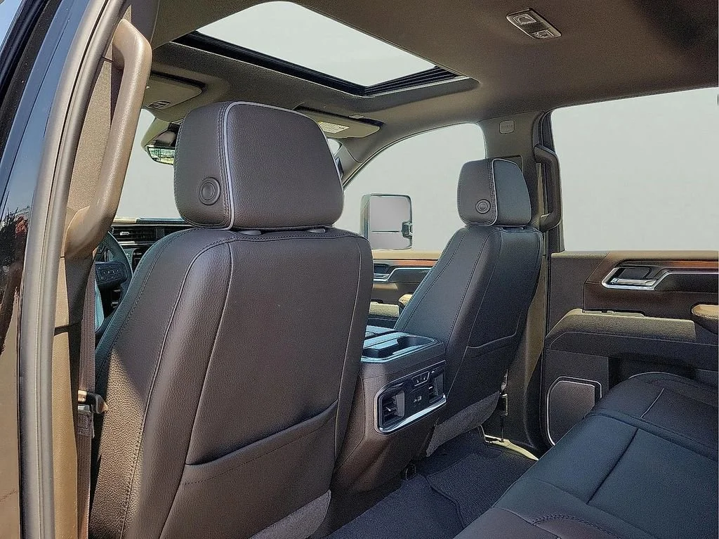 2026 GMC Sierra 2500HD Denali - Photo 12