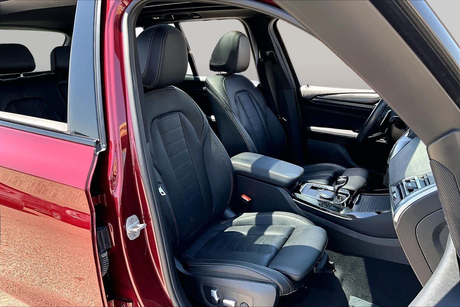 Used 2024 Aventurin Red Metallic BMW xDrive30i image 8