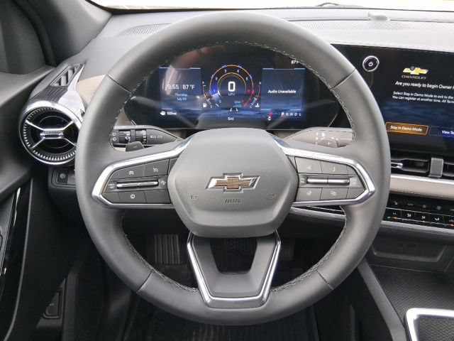 2027 Chevrolet Equinox LT - Photo 10