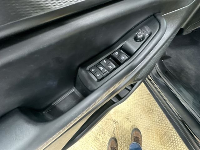 Used 2025 Black Jeep Altitude X image 16