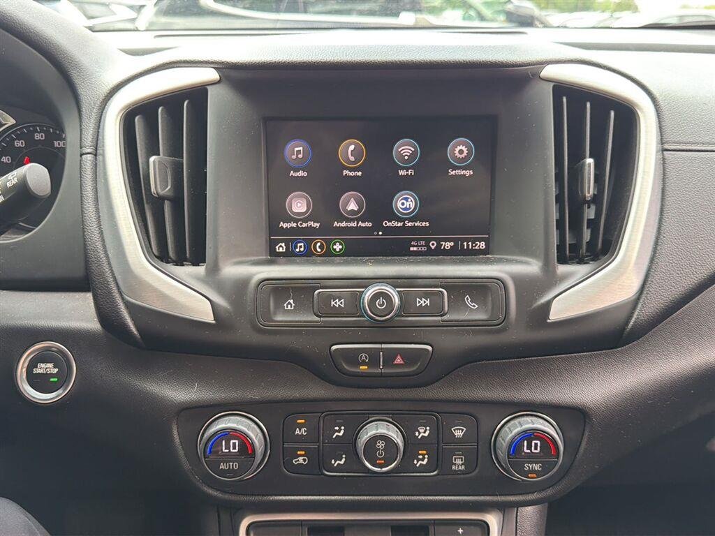 Used 2024 Summit White GMC SLE image 17