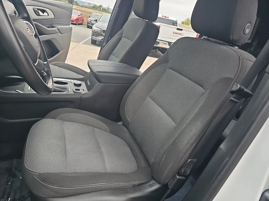 Used 2022 White Chevrolet LT image 16