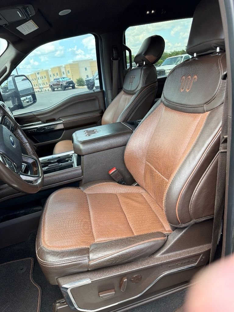 Used 2024 Glacier Gray Metallic Ford King Ranch image 7