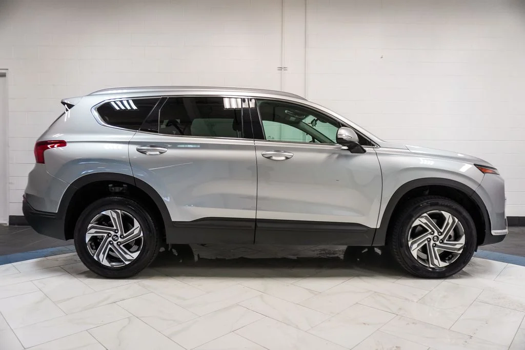 Used 2023 Silver Hyundai SEL image 34