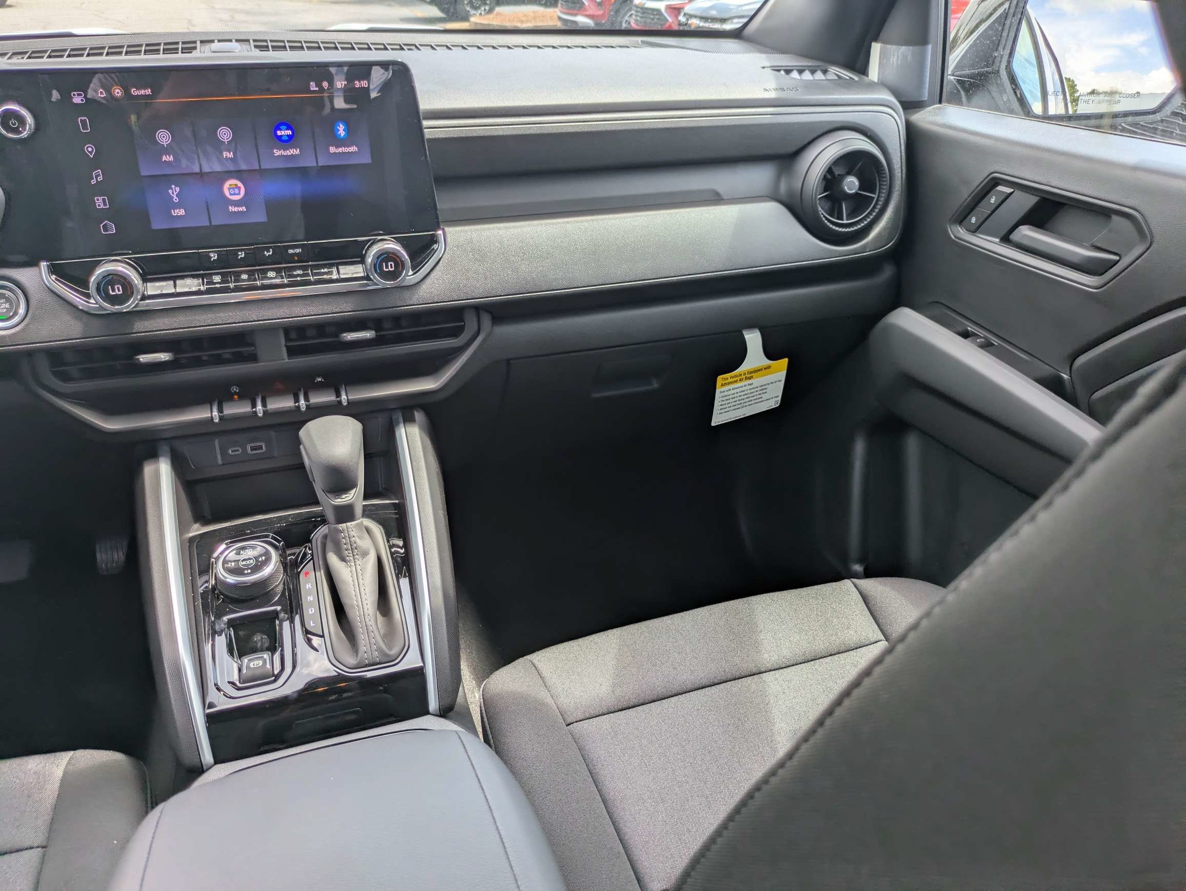 2026 Chevrolet Colorado Trail Boss - Photo 17