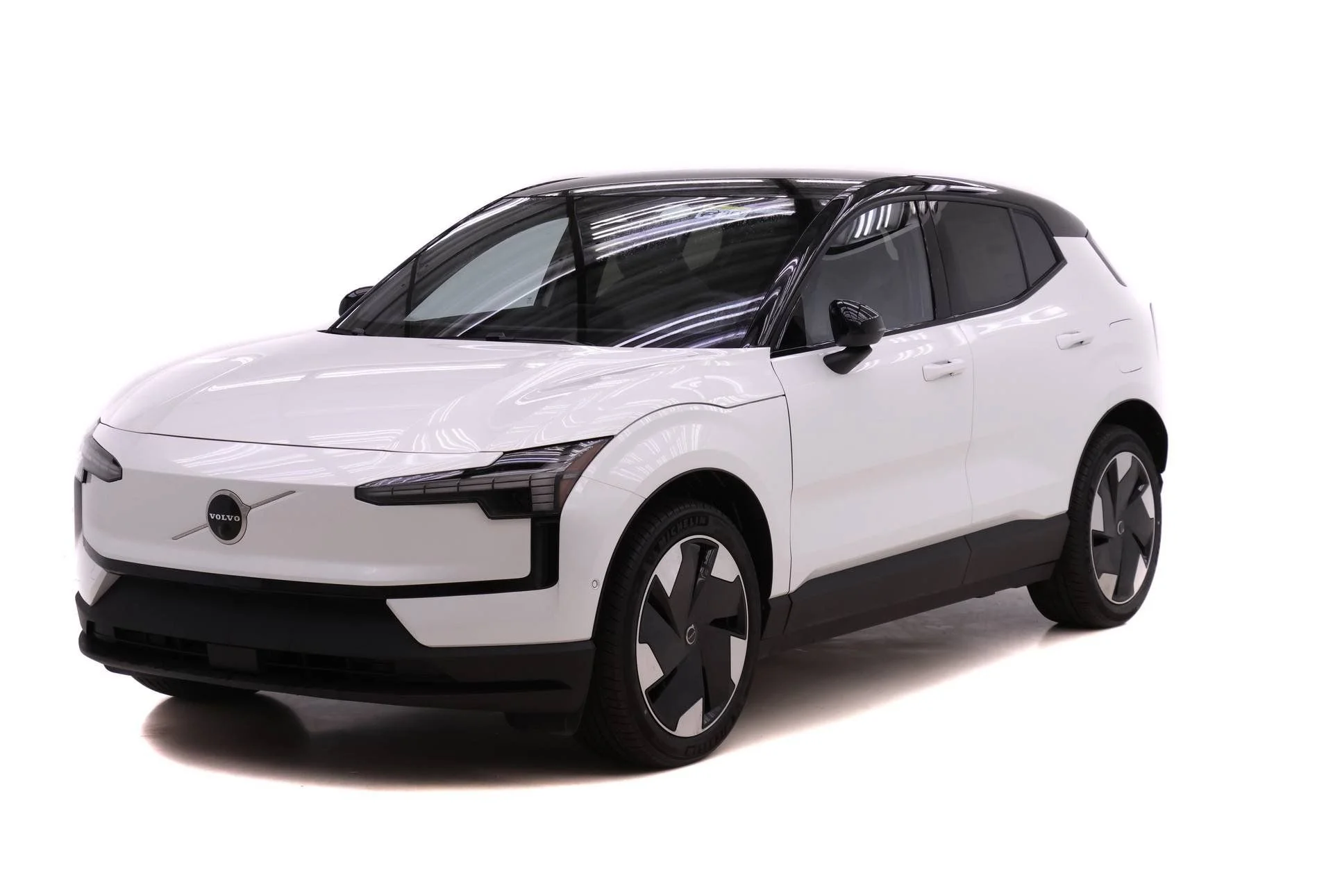 2026 Volvo EX30 Twin Motor Performance Ultra's photo