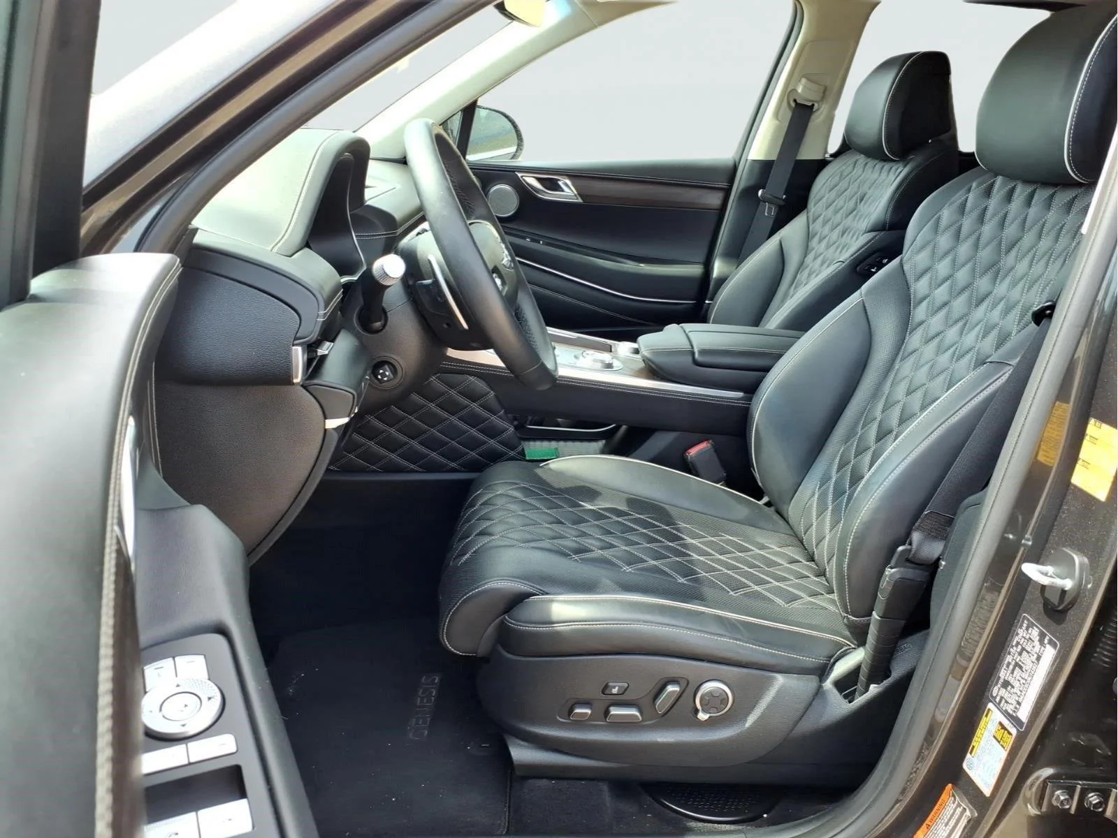Used 2024  GENESIS 3.5T AWD image 17