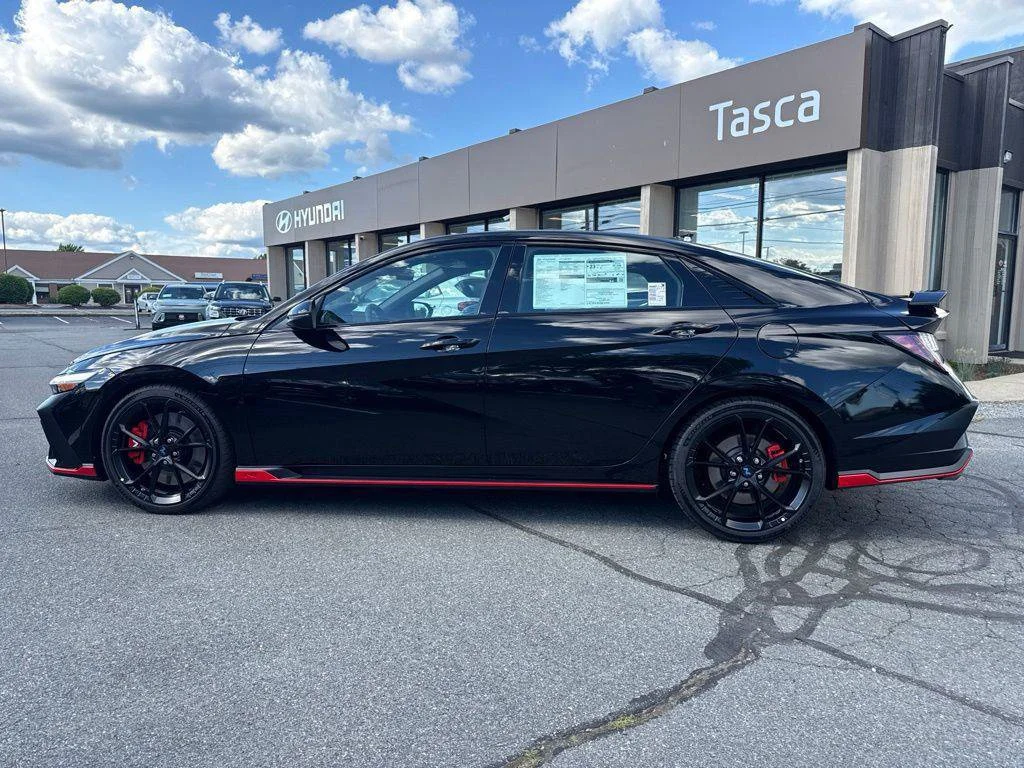 New 2026 Black Hyundai Base image 8