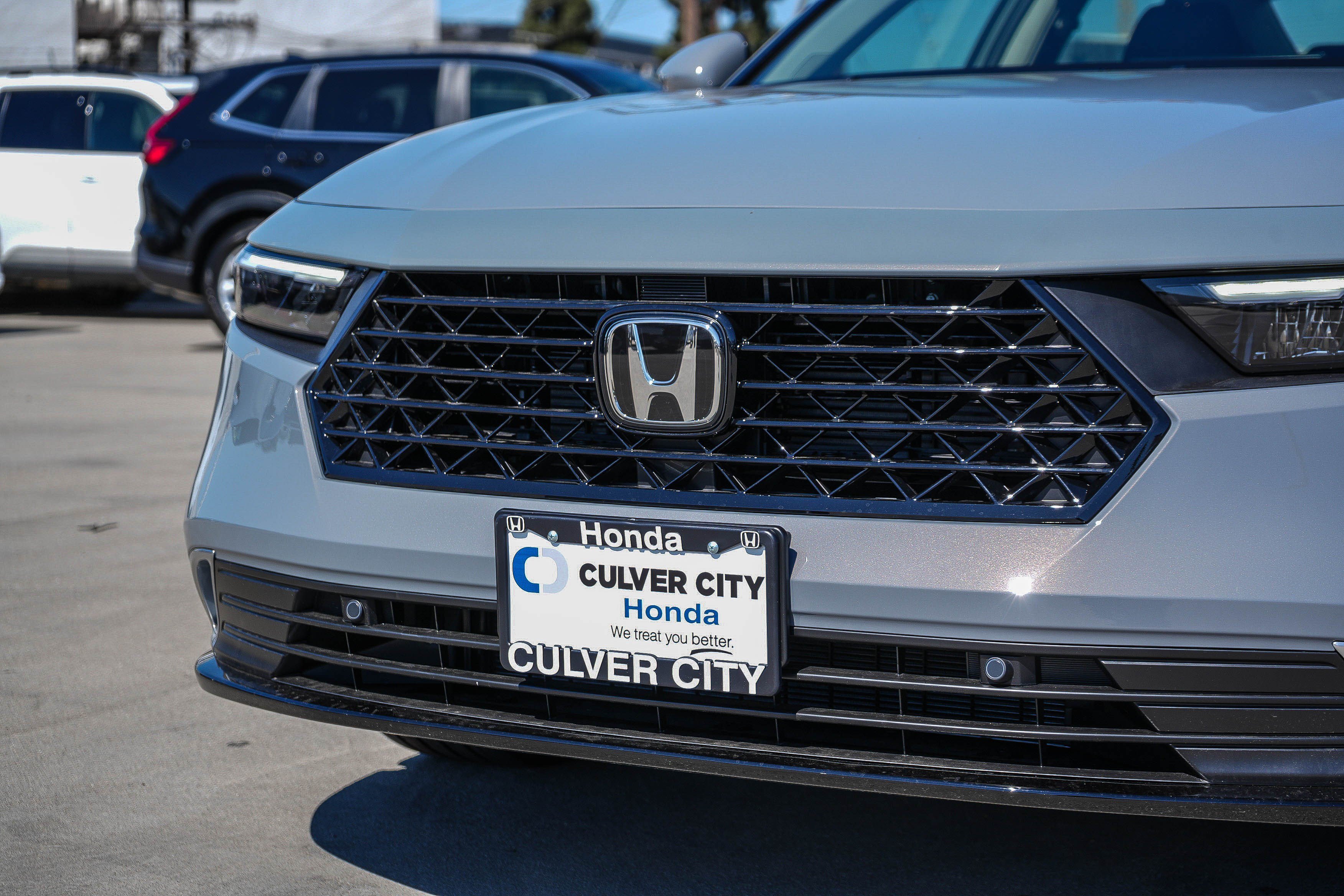 New 2026 Urban Gray Pearl Honda Touring image 5