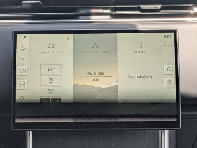 New 2026 Fuji White Land Rover SE image 22