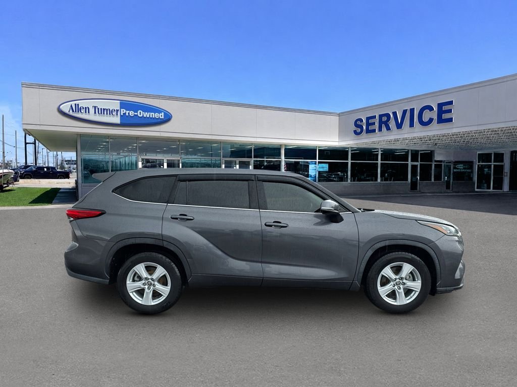 2020 Toyota Highlander L - Photo 9