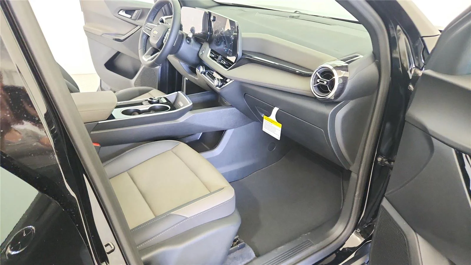 2026 Chevrolet Equinox LT - Photo 34