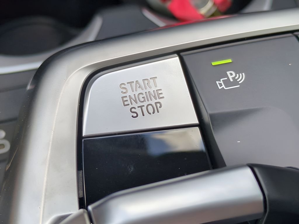 Used 2026 Silver BMW xDrive28i image 28