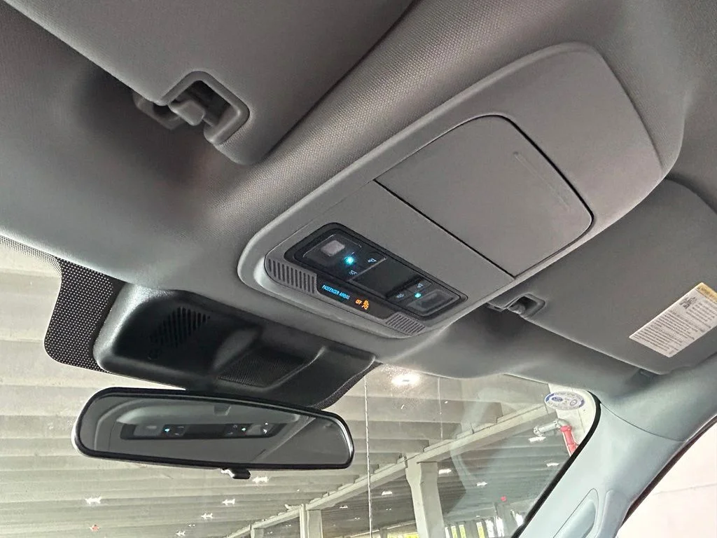 Used 2025 Oxford White Ford XLT image 25