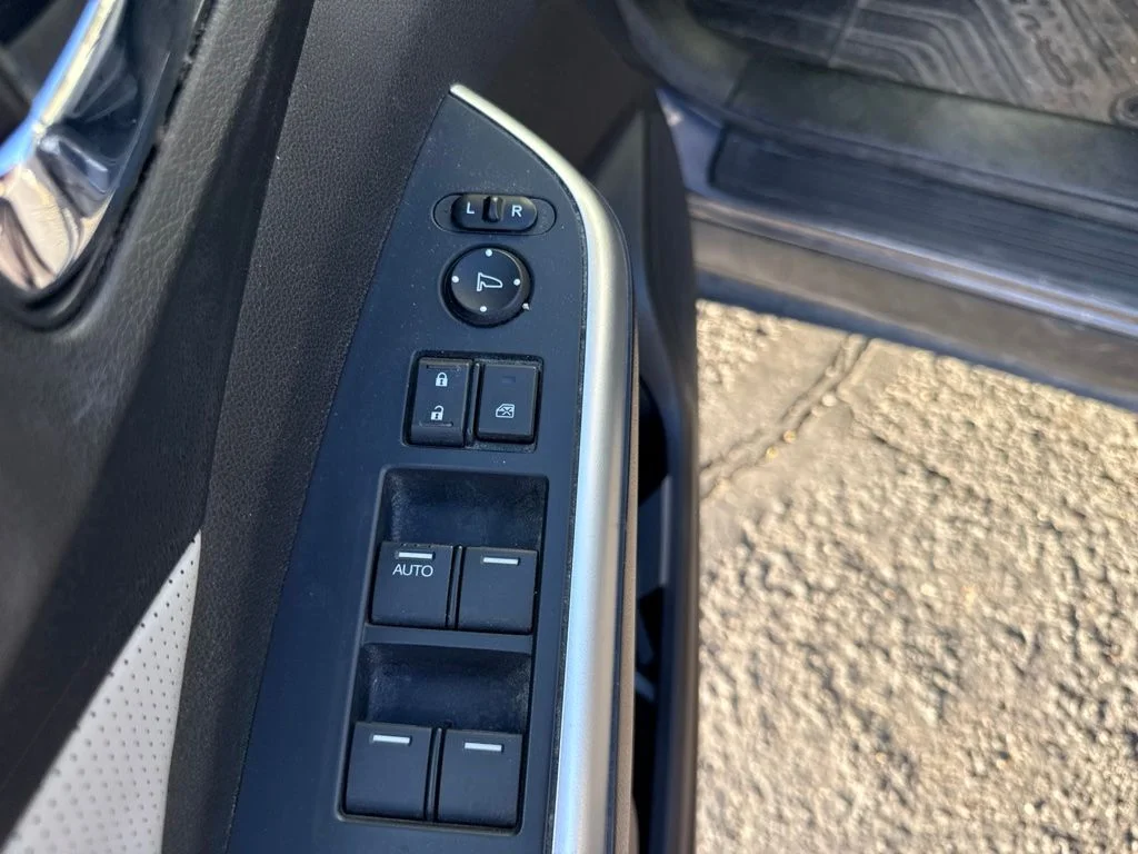 Used 2015 Urban Titanium Metallic Honda EX-L image 13