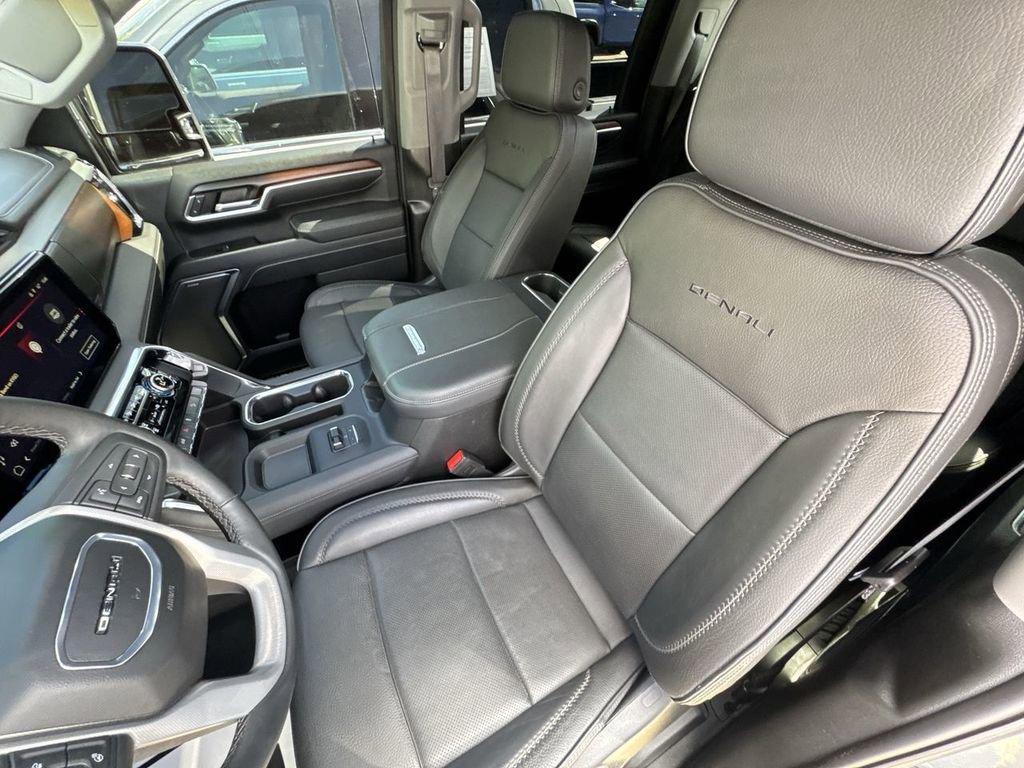 Used 2025 Sterling Metallic GMC Denali image 24
