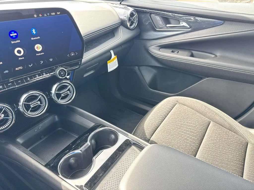 2025 Chevrolet Blazer EV LT - Photo 46
