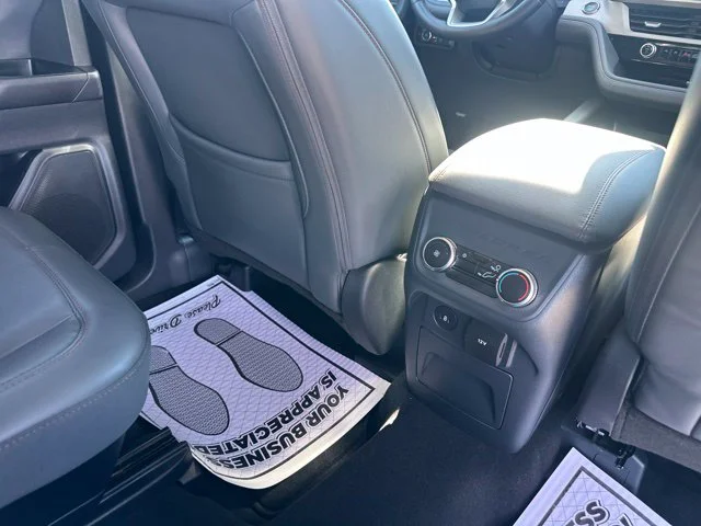 Used 2026 Vapor Blue Metallic Ford Active image 15
