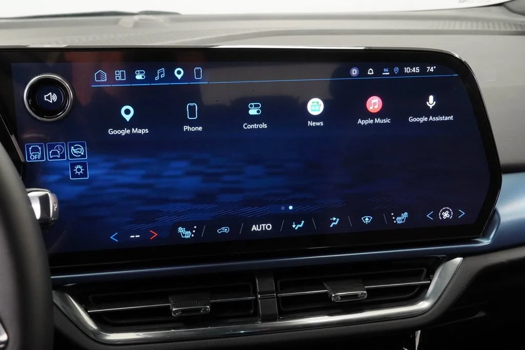 New 2026 Summit White Chevrolet LT image 16