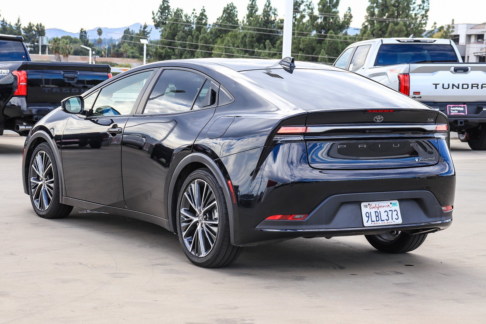 Certified Used 2024 Midnight Black Metallic Toyota SE image 4