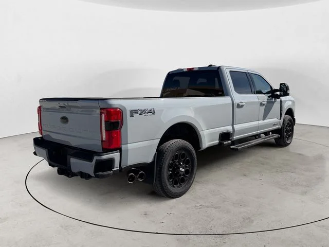 Certified Used 2025  Ford Lariat image 5