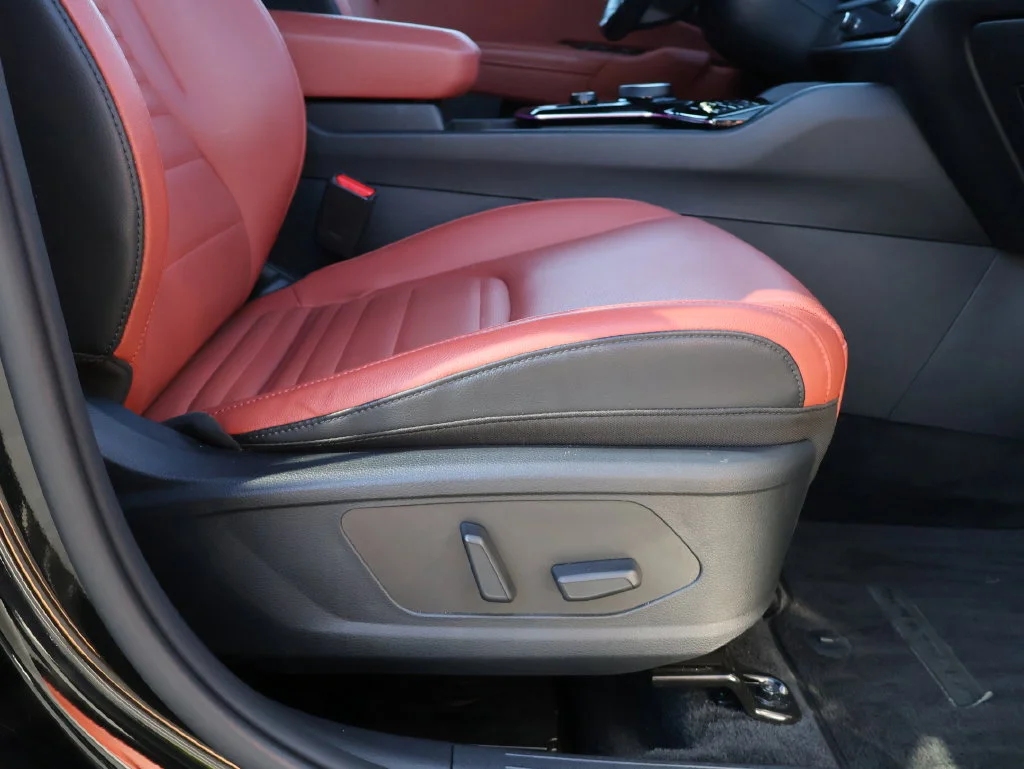 Used 2025 Black Kia SX-Prestige image 33